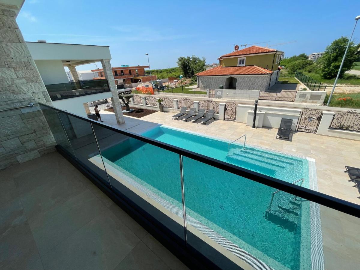 Vila Softic Amra Umag Exterior foto